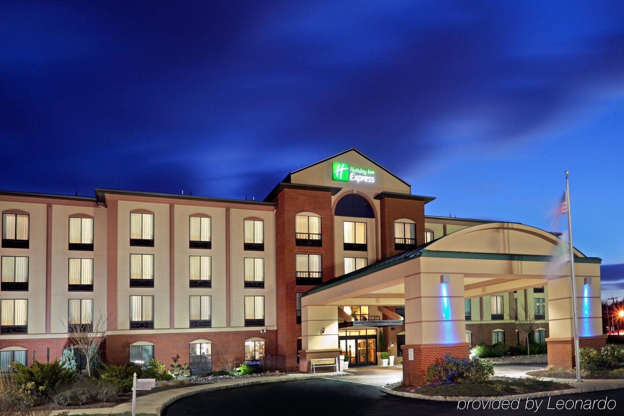 Fairfield Inn & Suites By Marriott Bridgewater Branchburg/Somerville Экстерьер фото